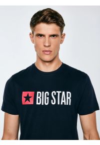 Big-Star - Koszulka męska z logo BIG STAR granatowa Quado 403. Okazja: na co dzień. Kolor: niebieski. Materiał: jeans, dresówka, denim, dzianina. Wzór: nadruk. Sezon: wiosna. Styl: klasyczny, casual #5