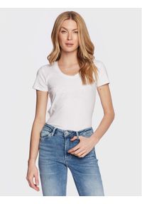 Guess T-Shirt Adelina W3RI14 J1314 Biały Slim Fit. Kolor: biały. Materiał: bawełna