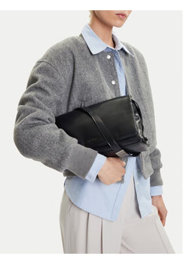 MEXX Torebka C-MEXX-H-003-08 Czarny. Kolor: czarny