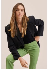 mango - Mango spodnie Atenas damskie kolor zielony szerokie high waist. Stan: podwyższony. Kolor: zielony #2