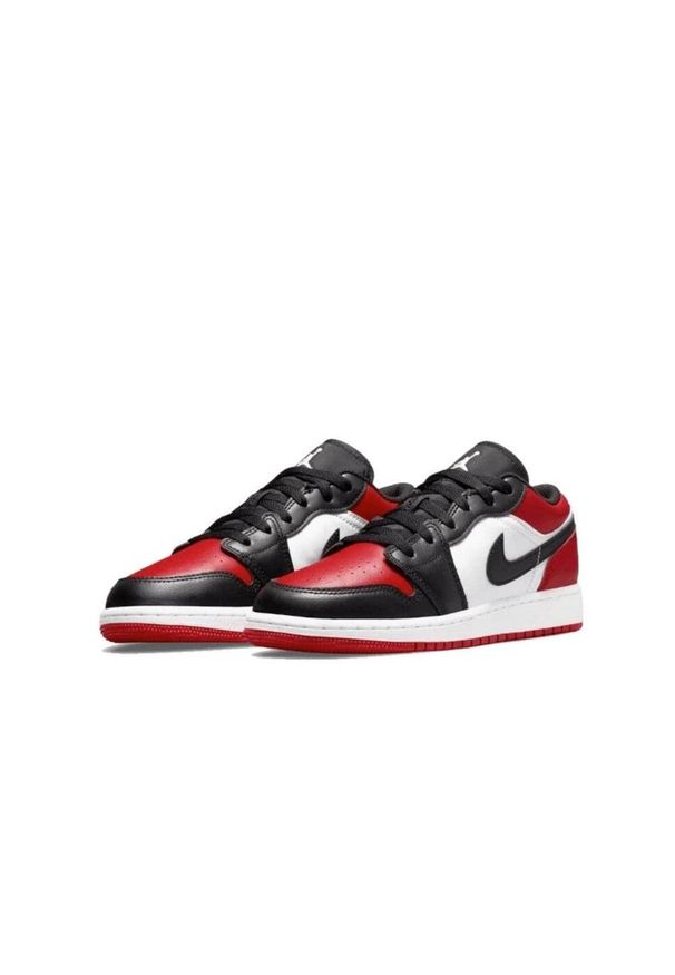 Jordan - Buty do chodzenia męskie Nike 1 Low Bred Toe. Zapięcie: sznurówki. Kolor: czerwony, wielokolorowy, czarny. Materiał: guma, tkanina, skóra. Szerokość cholewki: normalna. Sport: turystyka piesza