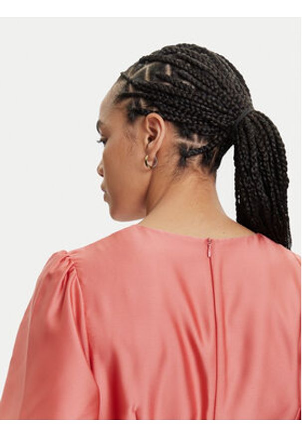 Swing Sukienka koktajlowa 5AJ04000 Pomarańczowy Regular Fit. Kolor: pomarańczowy. Materiał: syntetyk. Styl: wizytowy