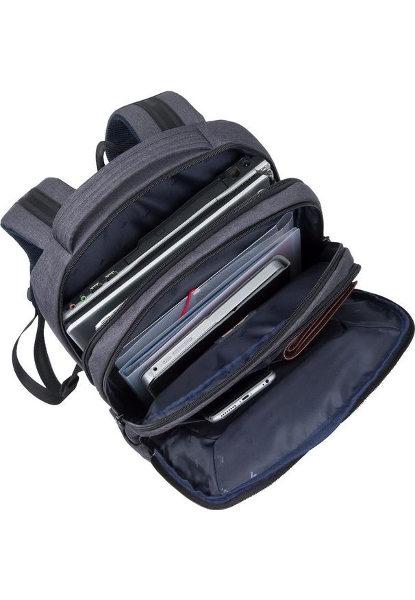 RIVACASE - Plecak Rivacase 7765 czarny. Kolor: czarny. Materiał: materiał. Wzór: paski. Styl: elegancki, sportowy