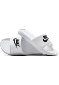 Klapki damskie Nike Victori One Slide. Okazja: na plażę. Kolor: biały, wielokolorowy, beżowy. Materiał: syntetyk, materiał. Styl: sportowy
