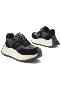 Czarne Modne Sneakersy Filippo Stylowe Obuwie Na Platformie. Okazja: na spacer, na co dzień. Zapięcie: sznurówki. Kolor: czarny. Materiał: zamsz, skóra. Szerokość cholewki: normalna. Obcas: na platformie. Styl: elegancki #3