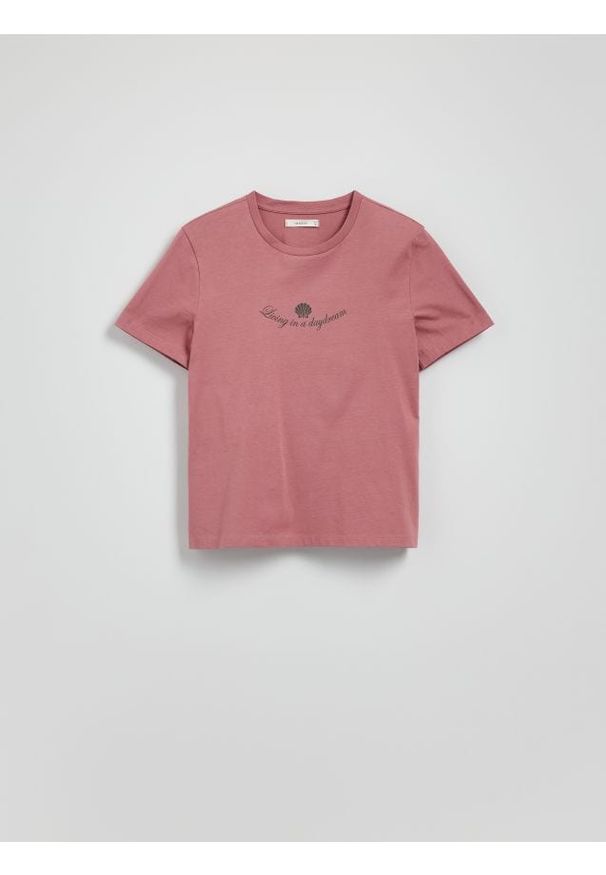 Reserved - T-shirt z nadrukiem - jasnofioletowy. Kolor: fioletowy. Materiał: bawełna. Wzór: nadruk