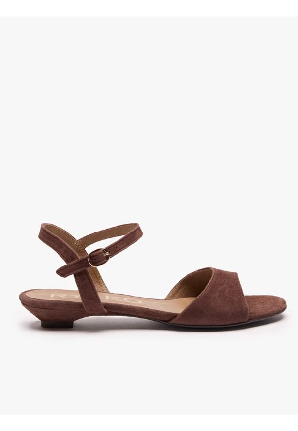 Ryłko - Brązowe sandały ze sprzączką. Nosek buta: okrągły. Zapięcie: sprzączka. Kolor: brązowy. Materiał: skóra, welur. Sezon: lato. Obcas: na obcasie. Styl: street, elegancki