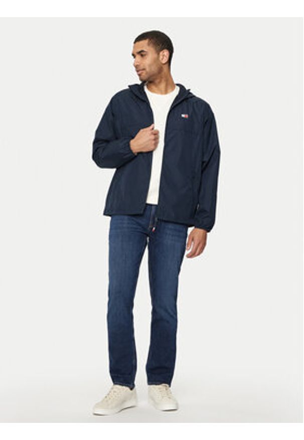 Tommy Jeans Wiatrówka Chicago DM0DM20204 Granatowy Regular Fit. Kolor: niebieski. Materiał: syntetyk