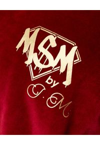 JOANNA MUZYK - Aksamitna bluza z logo MSM. Kolor: czerwony. Materiał: materiał, bawełna, dresówka