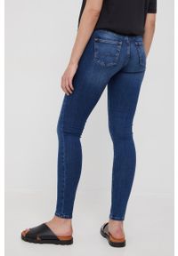 Pepe Jeans jeansy damskie medium waist. Kolor: niebieski