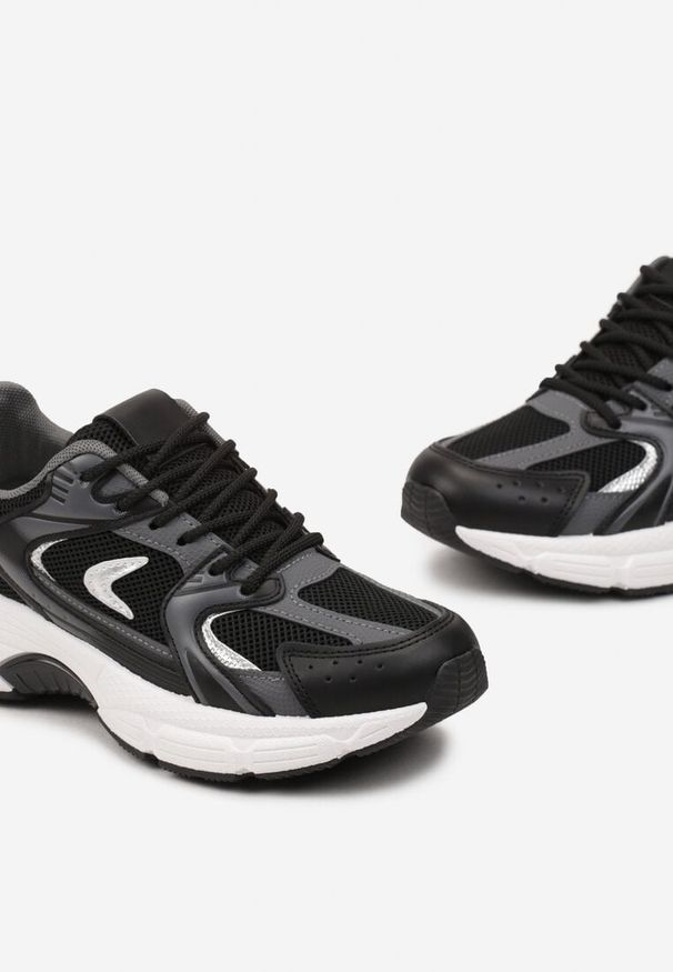 Born2be - Czarne Sneakersy z Ekoskóry na Płaskiej Podeszwie ze Sznurowaniem i Tłoczeniami Fenrial. Kolor: czarny. Materiał: jeans. Szerokość cholewki: normalna. Obcas: na płaskiej podeszwie