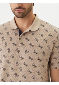 Guess Polo M6GP04 K3073 Beżowy Regular Fit. Typ kołnierza: polo. Kolor: beżowy. Materiał: syntetyk, bawełna #2