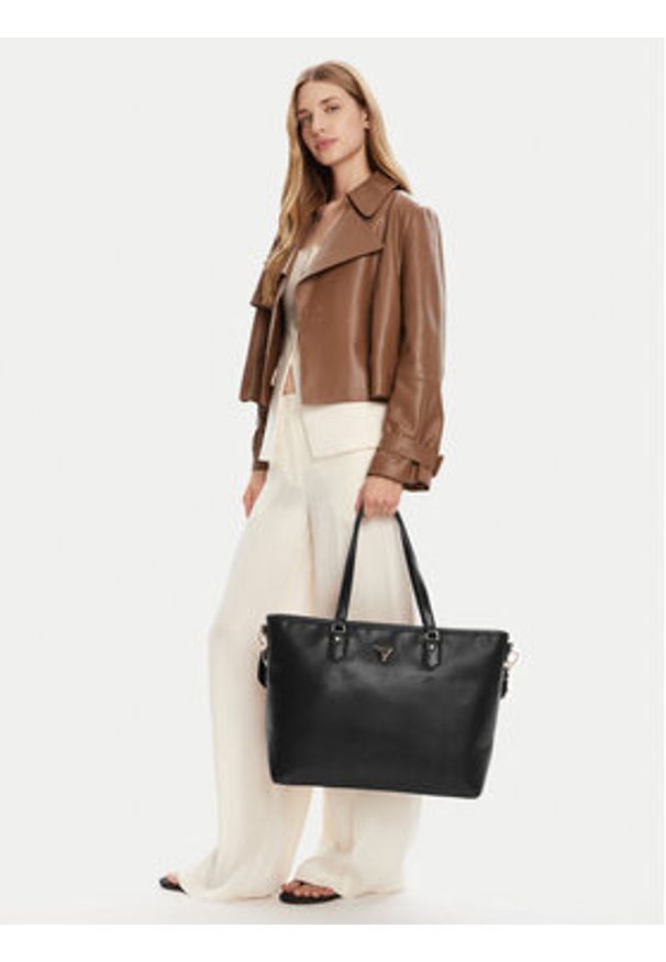 Guess Torebka Norom Travel TWSN90 91024 Czarny. Kolor: czarny. Materiał: skóra