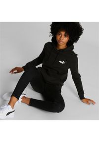 Damska bluza z kapturem Puma ESS Logo. Typ kołnierza: kaptur. Kolor: wielokolorowy, biały, czarny. Materiał: polar. Sezon: zima #1