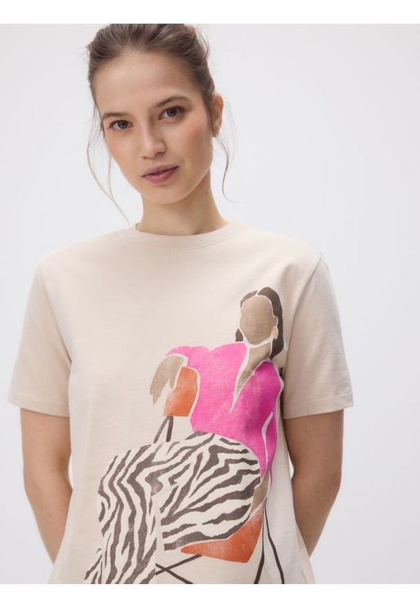 Reserved - Bawełniany t-shirt z nadrukiem - beżowy. Kolor: beżowy. Materiał: bawełna. Wzór: nadruk