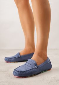 Born2be - Niebieskie Ażurowe Mokasyny ze Skórzaną Wkładką Ozdobione Przeszyciami Sylilise. Okazja: na co dzień. Kolor: niebieski. Materiał: skóra. Wzór: ażurowy, aplikacja. Styl: casual, klasyczny #1