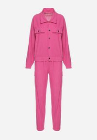 Born2be - Fuksjowy Komplet Dresowy Utility z Bluzą z Kołnierzykiem i Joggerami z Szerokimi Klapami Imixa. Kolor: różowy. Materiał: dresówka. Wzór: aplikacja #5