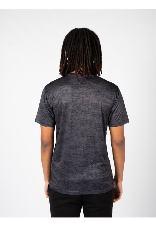 Champion T-Shirt "Micro Mesh" | 218039 | Mężczyzna | Grafitowy. Okazja: na co dzień. Kolor: szary. Materiał: poliester. Długość rękawa: krótki rękaw. Wzór: nadruk. Styl: klasyczny, casual
