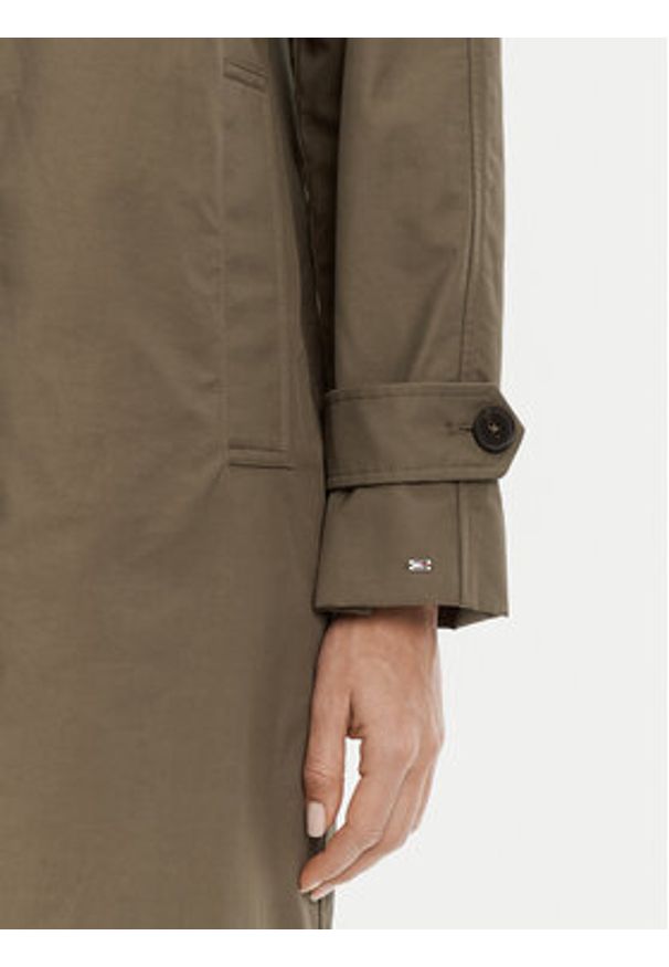 TOMMY HILFIGER - Tommy Hilfiger Płaszcz przejściowy WW0WW44412 Brązowy Relaxed Fit. Kolor: brązowy. Materiał: bawełna