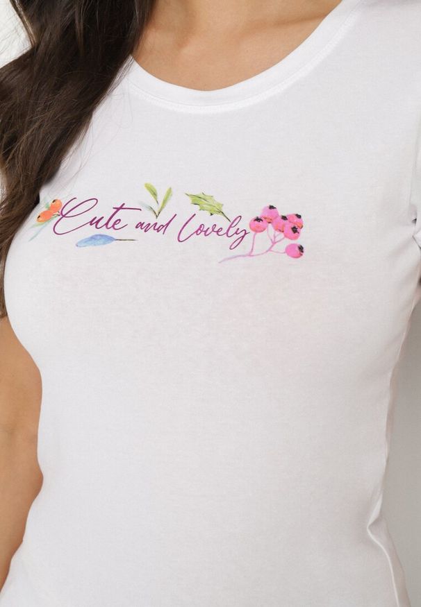 Born2be - Biały Bawełniany T-shirt z Ozdobnym Nadrukiem Zaromira. Okazja: na co dzień. Kolor: biały. Materiał: bawełna. Wzór: nadruk. Styl: elegancki, klasyczny, casual