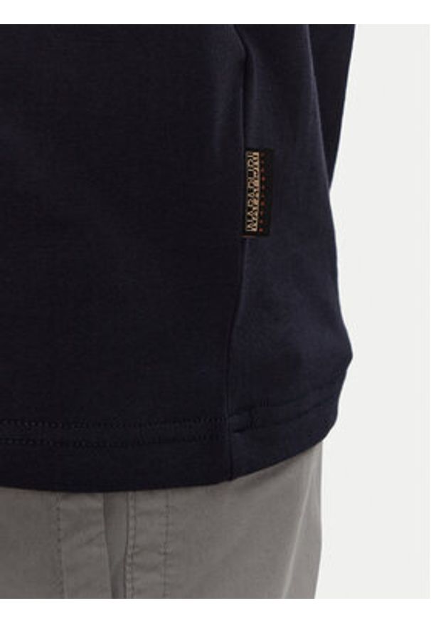 Napapijri T-Shirt S-Vignoni NP0A4ILX Granatowy Regular Fit. Kolor: niebieski. Materiał: bawełna