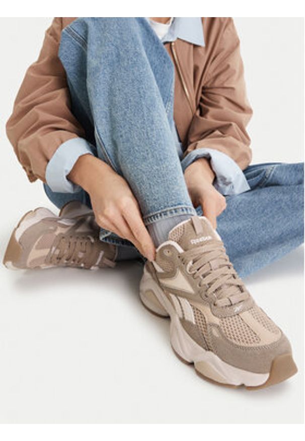 Reebok Sneakersy CEO-CHARGE AR30246WTCQ Brązowy. Kolor: brązowy. Materiał: materiał