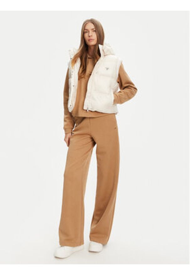 Guess Bezrękawnik W5YL11 WHDO2 Écru Regular Fit. Materiał: syntetyk. Długość rękawa: bez rękawów