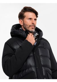 Ombre Clothing - Długa pikowana męska kurtka z dużymi kieszeniami – czarna V1 - Rozmiar: XXL. Typ kołnierza: kaptur. Kolor: czarny. Materiał: tkanina, poliester, materiał, syntetyk, nylon. Długość: długie. Wzór: gładki, aplikacja #4