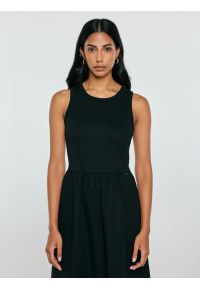 Big-Star - Sukienka damska midi bawełniana czarna Kamasi 906. Kolor: czarny. Materiał: bawełna. Długość rękawa: na ramiączkach. Wzór: prążki. Sezon: lato. Styl: elegancki. Długość: midi #7