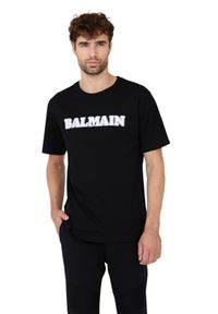 BALMAIN Czarny t-shirt z białym logo Retro Balmain Flock. Kolor: czarny. Styl: retro #2