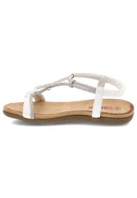 Białe Sandały Artiker Modne Obuwie Damskie. Okazja: na spacer, na co dzień. Zapięcie: pasek. Kolor: biały. Wzór: paski, aplikacja. Sezon: lato. Styl: klasyczny, casual, wakacyjny, elegancki #7