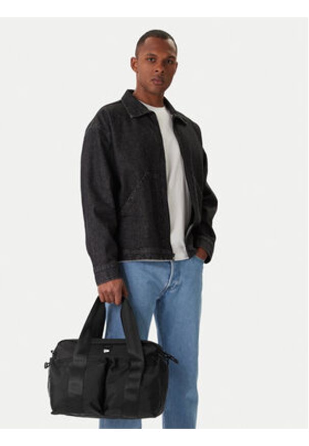 New Era Torba Ne Travel Bag 60503772 Czarny. Kolor: czarny. Materiał: materiał