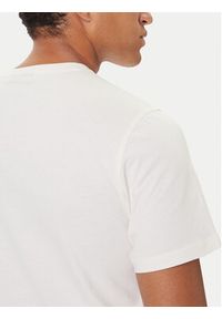 Barbour T-Shirt MTS1496WH32 Biały Regular Fit. Kolor: biały. Materiał: bawełna #4