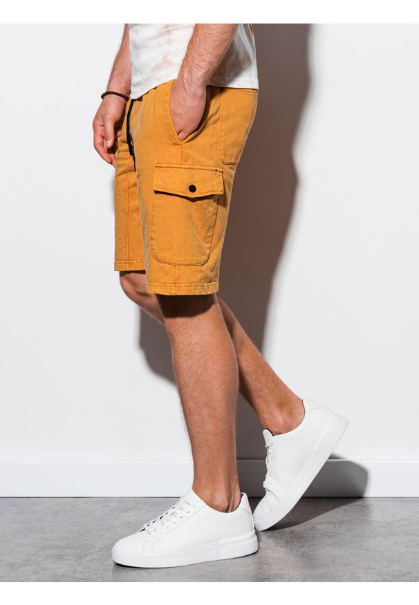 Ombre Clothing - Krótkie spodenki męskie dresowe W225 - żółte - M. Kolor: żółty. Materiał: dresówka. Długość: krótkie. Wzór: aplikacja
