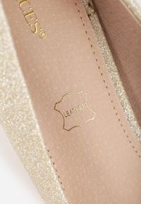 Born2be - Złote Brokatowe Czółenka Vices na Szpilce ze Skórzaną Wkładką Innavith. Okazja: do pracy, na spotkanie biznesowe. Kolor: złoty. Materiał: skóra. Obcas: na szpilce. Styl: biznesowy, wizytowy #8