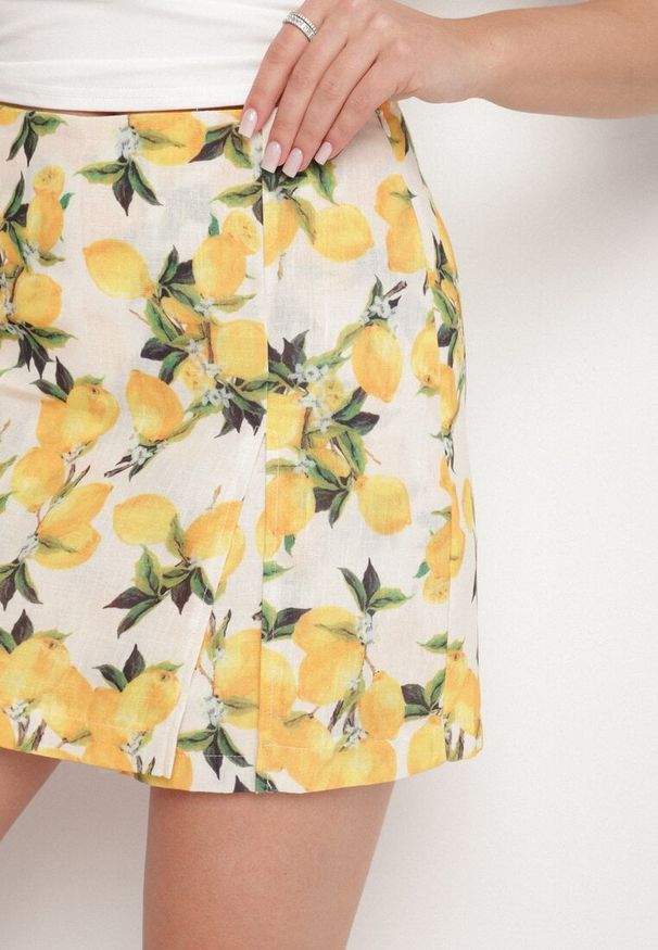 Born2be - Beżowe Spódnico-Szorty z Wysokim Stanem w Cytryny Nitalea. Okazja: na imprezę, na co dzień, na spacer. Stan: podwyższony. Kolor: beżowy. Sezon: lato. Styl: casual, elegancki