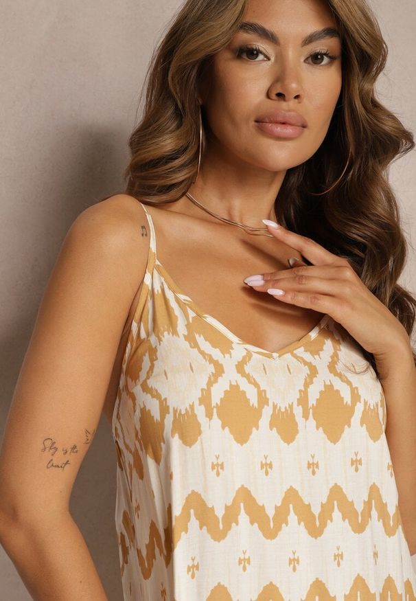 Renee - Beżowa Sukienka z Wiskozy na Ramiączkach o Rozkloszowanym Kroju i Geometrycznym Wzorze Xervidia. Okazja: na co dzień. Kolor: beżowy. Materiał: wiskoza. Długość rękawa: na ramiączkach. Wzór: geometria. Sezon: wiosna, lato. Typ sukienki: rozkloszowane. Styl: casual