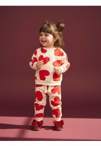 Sinsay - Bluza crewneck ze wzorem w serca - kremowy. Kolor: kremowy #1