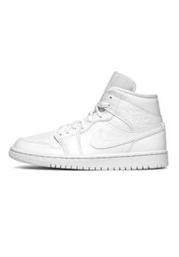 Buty do chodzenia męskie Nike Air Jordan 1 Mid. Zapięcie: sznurówki. Kolor: biały. Materiał: materiał, skóra, syntetyk. Szerokość cholewki: normalna. Model: Nike Air Jordan. Sport: turystyka piesza