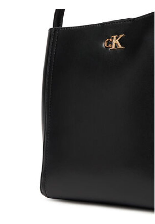 Calvin Klein Torebka Ck Bucket With Strap LV04F3174G Czarny. Kolor: czarny. Materiał: skórzane