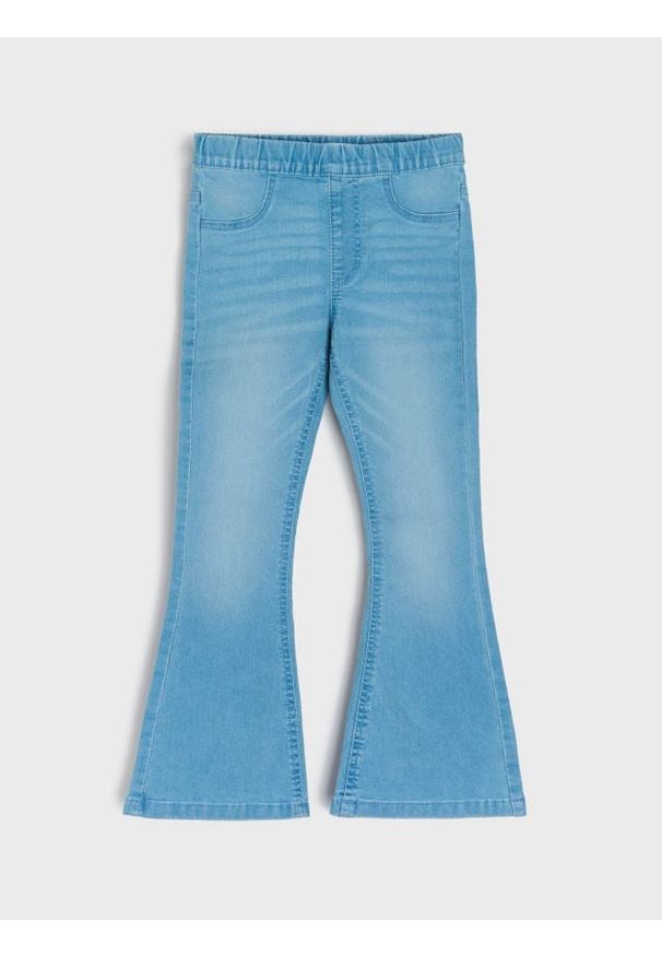Sinsay - Spodnie jeansowe flare - niebieski. Kolor: niebieski