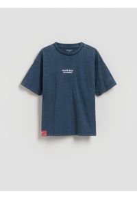 Reserved - Bawełniany t-shirt - granatowy. Kolor: niebieski. Materiał: bawełna #1