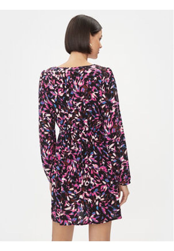 only - ONLY Sukienka codzienna 15306566 Kolorowy Regular Fit. Okazja: na co dzień. Materiał: wiskoza. Wzór: kolorowy. Typ sukienki: proste. Styl: casual