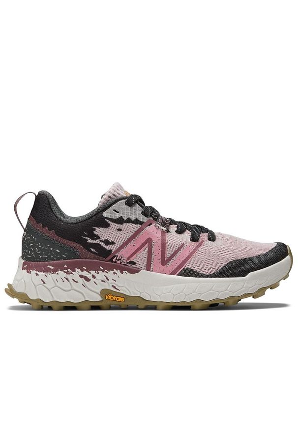 Buty New Balance Fresh Foam Hierro v7 WTHIERO7 - różowe. Zapięcie: sznurówki. Kolor: różowy. Materiał: syntetyk, materiał, guma. Szerokość cholewki: normalna. Sport: bieganie, fitness