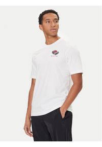 Adidas - adidas T-Shirt 3-Stripes Lights Giftbox Graphic JV8439 Biały Regular Fit. Kolor: biały. Materiał: bawełna #1