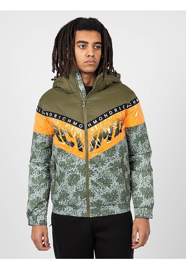 John Richmond - Richmond Sport Kurtka | UMA22072GB | Mężczyzna | Khaki, Pomarańczowy. Okazja: na co dzień. Kolor: wielokolorowy, pomarańczowy, brązowy. Materiał: nylon, poliester. Wzór: nadruk. Styl: sportowy