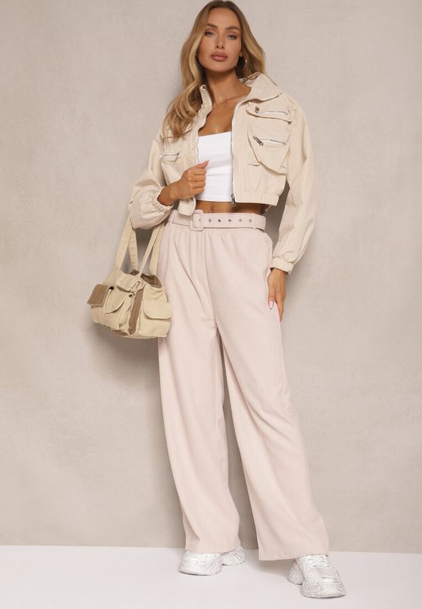 Renee - Beżowe Spodnie Sztruksowe o Szerokim Kroju High Waist z Paskiem Valoma. Okazja: na co dzień. Stan: podwyższony. Kolor: beżowy. Materiał: sztruks. Styl: casual, retro, elegancki