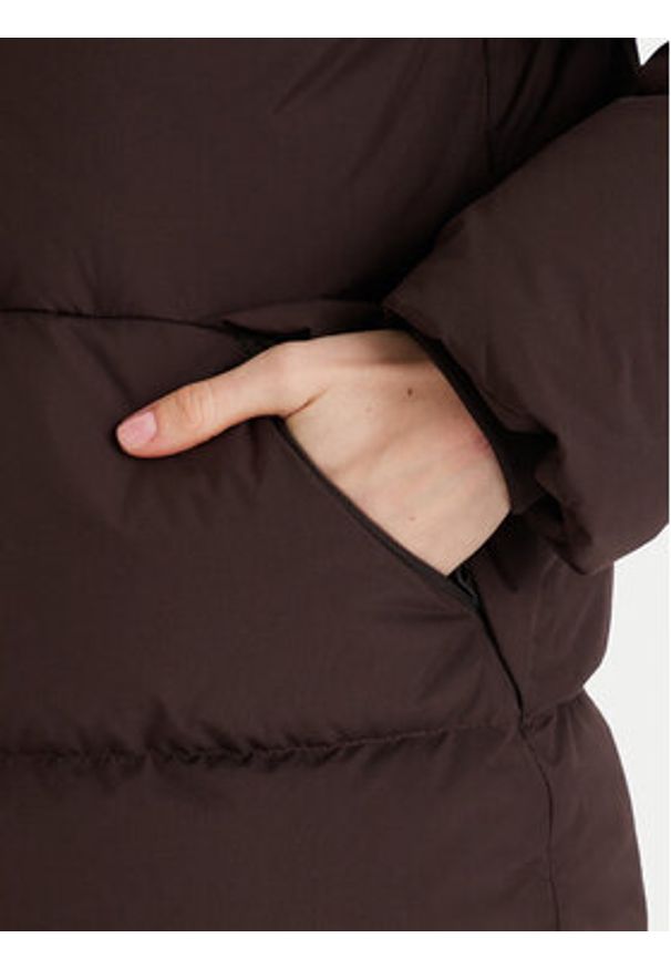 Lacoste Kurtka zimowa BF2608 Brązowy Regular Fit. Kolor: brązowy. Materiał: syntetyk. Sezon: zima