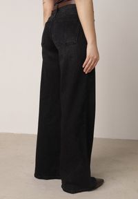 Born2be - Czarne Jeansy o Szerokim Kroju Palazzo z Bawełną i Wysokim Stanem Zinnalitte. Stan: podwyższony. Kolor: czarny. Styl: klasyczny #2