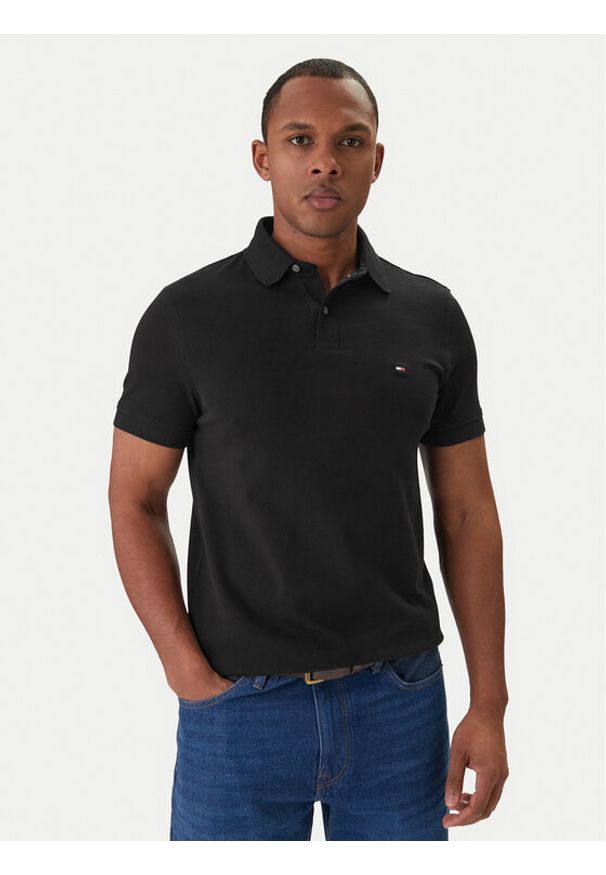 TOMMY HILFIGER - Tommy Hilfiger Polo 1985 MW0MW17770 Czarny Regular Fit. Typ kołnierza: polo. Kolor: czarny. Materiał: bawełna